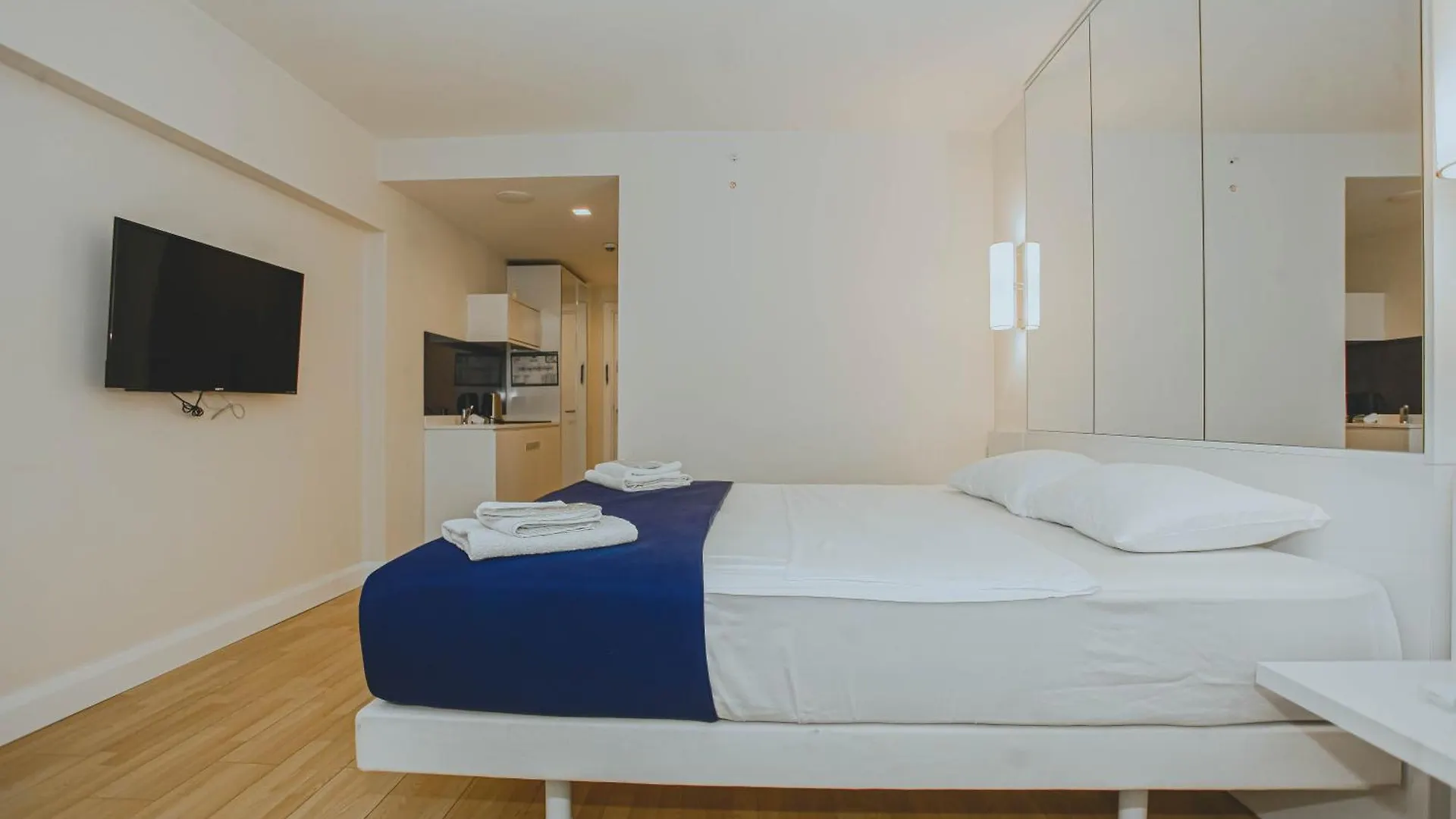 Advanced Sea View Aparthotel In Orbi City Batumi