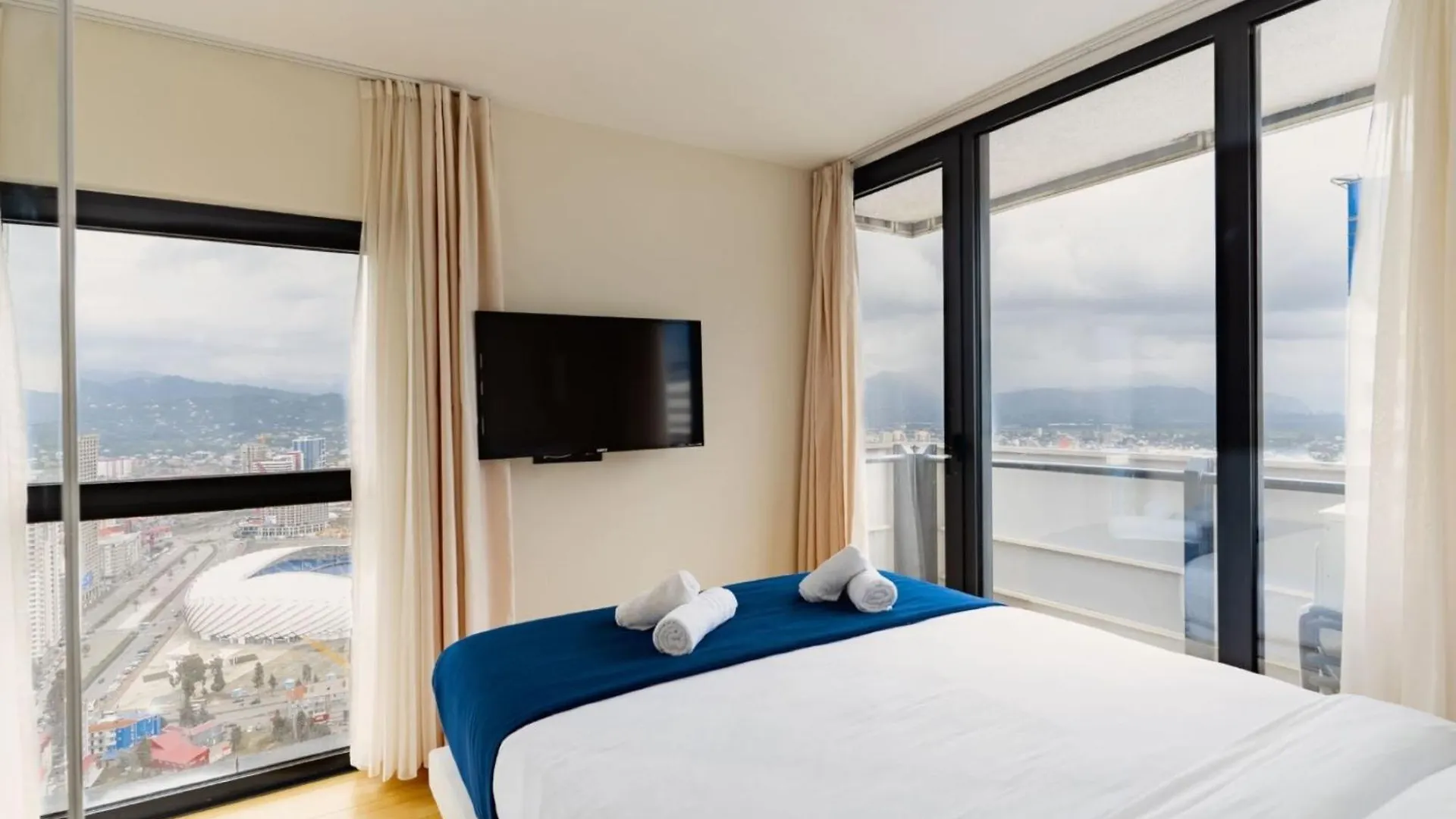 Advanced Sea View Aparthotel In Orbi City Batumi