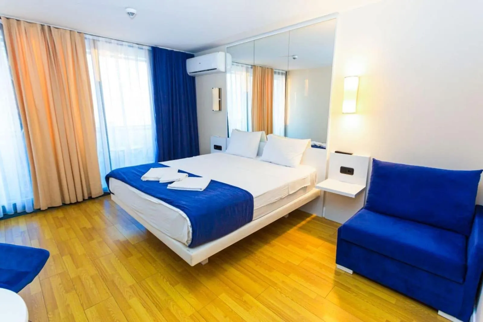 *****  Advanced Sea View Aparthotel In Orbi City Батуми Грузия